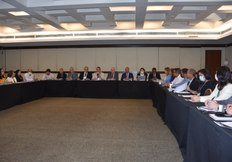 Gestão administrativa dos Conselhos Regionais dos Representantes Comerciais é discutida em seminário